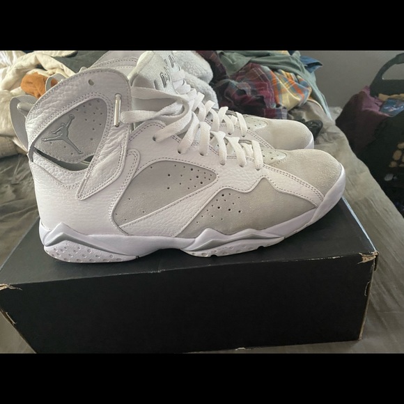 Platinum Jordan 7s - Picture 2 of 3
